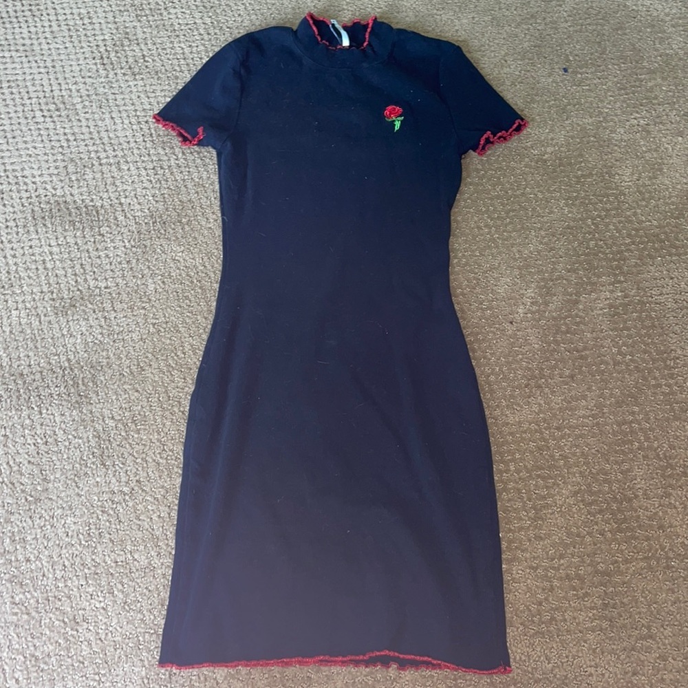 ZUMIEZ ROSE DRESS